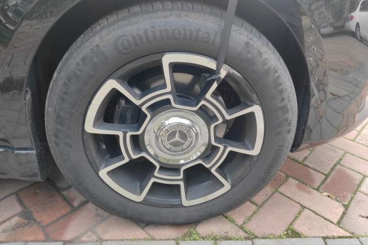 Used Mercedes-Benz V-Class 
