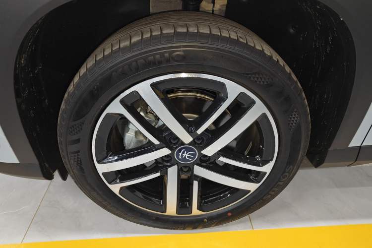 Used BYD Song L DM-i 2025 Intelligent Driving Version 112 km Beyond-Range Type