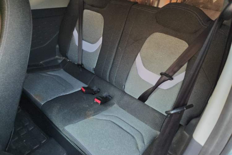 Used Chery QQ Ice Cream 2022 170km Sundae Phosphate Lithium-Ion Left Rear Seat