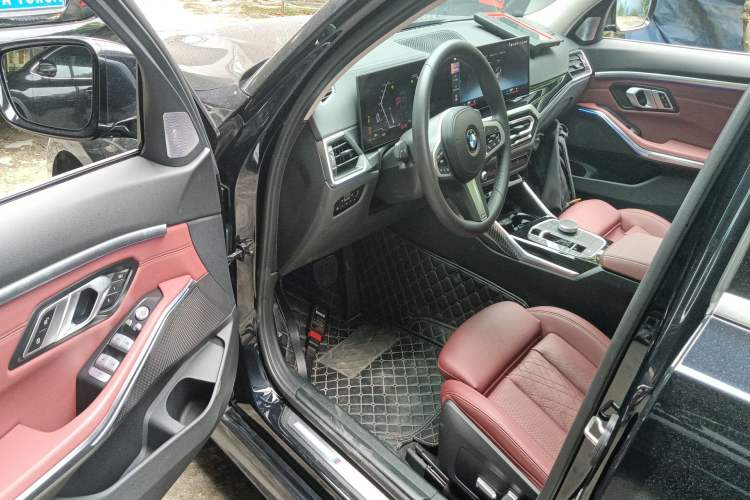 Used BMW 3 Series 2023 320Li M Sport Package Driver Seat