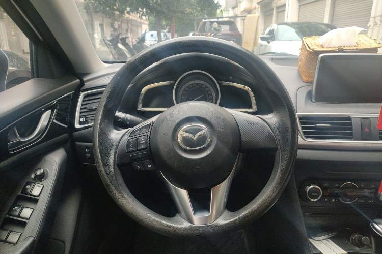Used Mazda 3 Axela 2014 Sedan 1.5L Automatic Luxury Model Steering Wheel