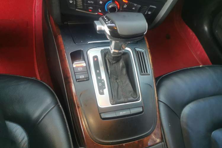 Used Audi A4L 2011 2.0 TFSI Comfort Model