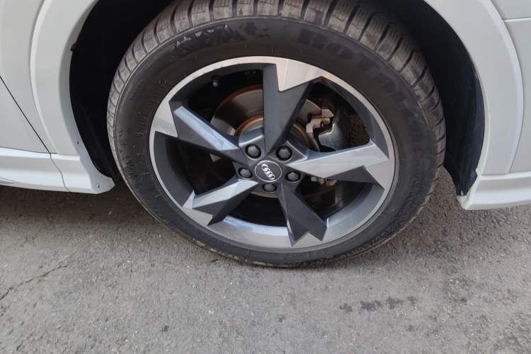 Used Audi Q3 2020 35 TFSI Fashion Dynamic Model