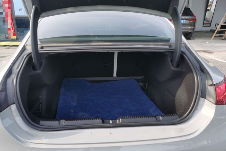 Used Mercedes-Benz EQE 2022 350 Luxury Edition Trunk