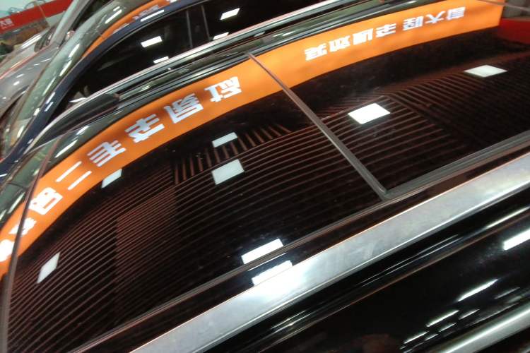 Used Lynk & Co 01 2017 2.0T Two-Wheel Drive Pro Edition Roof