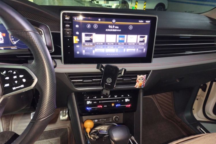 Used Volkswagen Tiguan X 2022 330TSI Two-Wheel-Drive Flagship Edition Audio And AC Panel