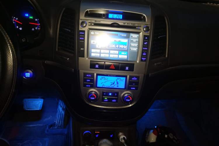 Used Hyundai Santa Fe Classic 2012 2.4 Comfort Edition 7-Seater Four-Wheel Drive