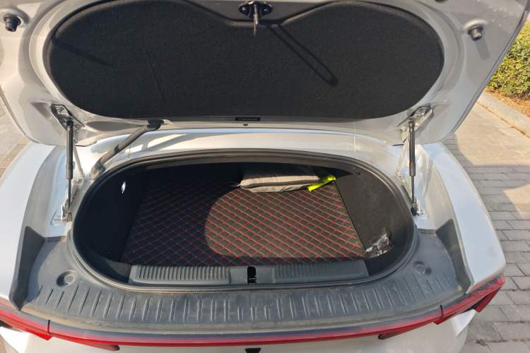 Used MG Cyberster 2024 501km Charming & Heartwarming Edition
