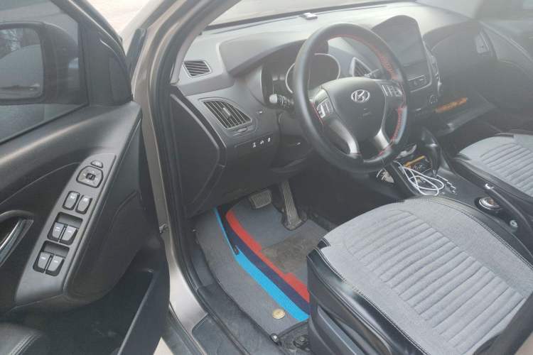 Used Hyundai ix35 2010 2.0L Automatic 4x4 Premium GLS Trim
