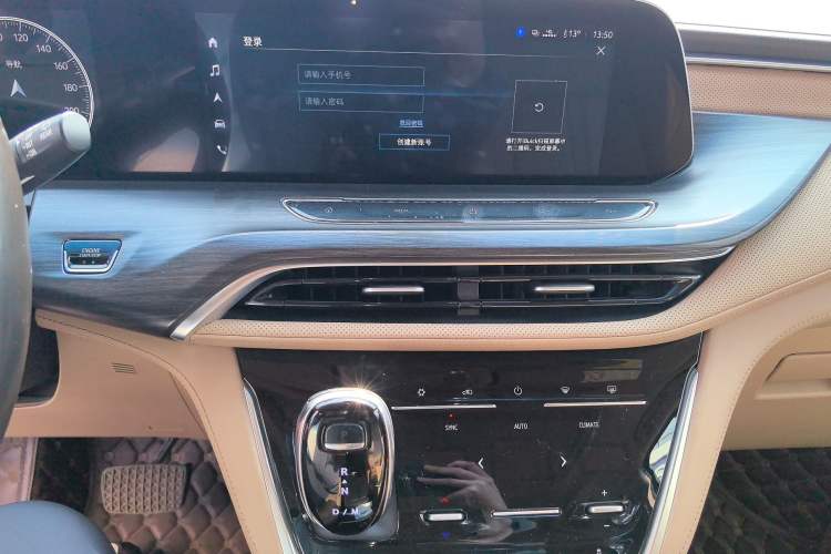 Used Buick GL8 2021 ES Land Cruiser 653T Luxury Edition
