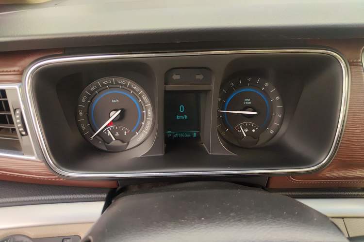 Used Buick GL8 2014 2.4L LT Luxury Business Executive Edition Instrument Cluster