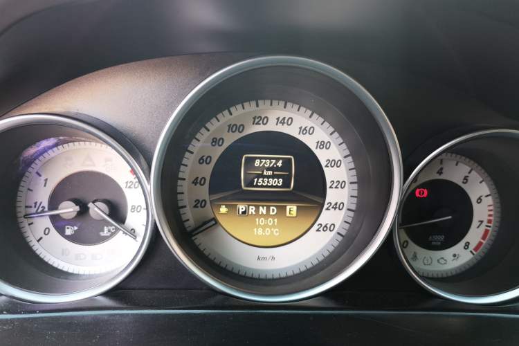 Used Mercedes-Benz C-Class 2011 C 200 CGI Elegant Model Instrument Cluster