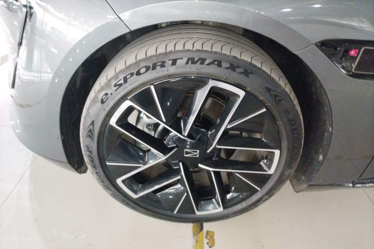 Used Avatr 12 2025 Year Updated Ultra Extended-Range Version