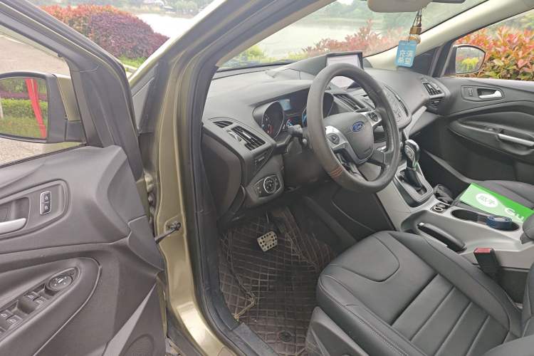 Used Ford Kuga 2015 1.5L GTDi Two-Wheel Drive Fashion Edition