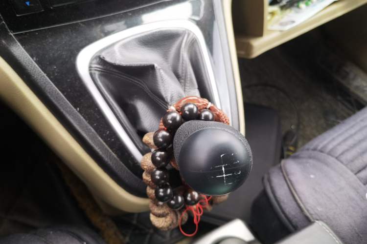 Used Haval H6 2011 2.0L Manual Two-Wheel Drive Elite Version