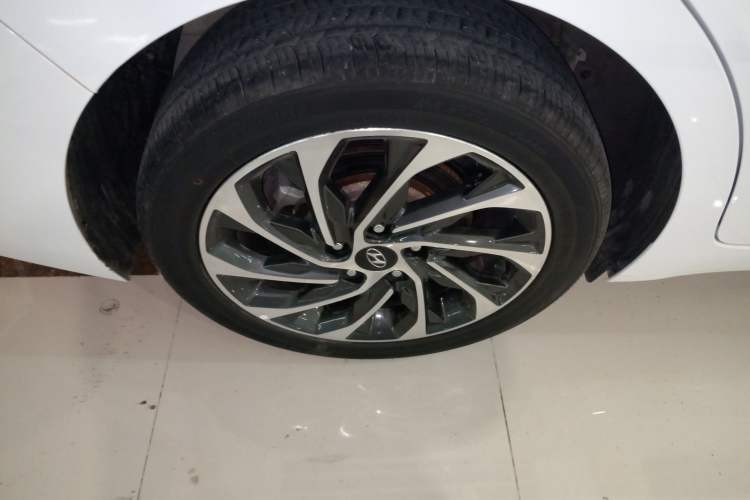 Used Hyundai Elantra (6th Generation / Lingdong) 2020 1.5L CVT Smart & Stylish – Elite Version