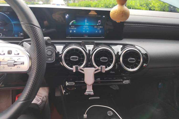 Used Mercedes-Benz A-Class 2019 A 180 L Sport Sedan Audio And AC Panel