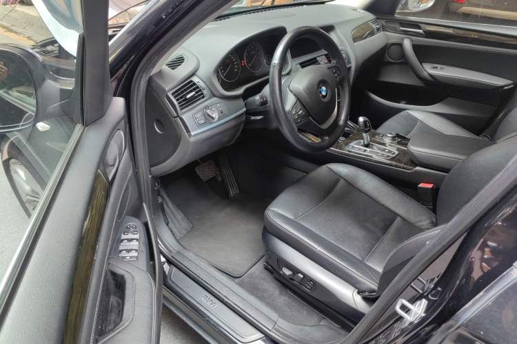 Used BMW X3 2013 xDrive28i Luxury Model