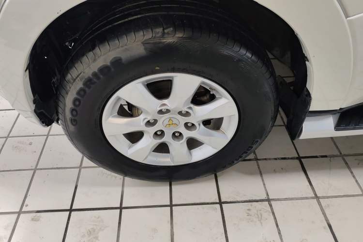 Used Mitsubishi Pajero 2018 3.0L Automatic Standard Edition
