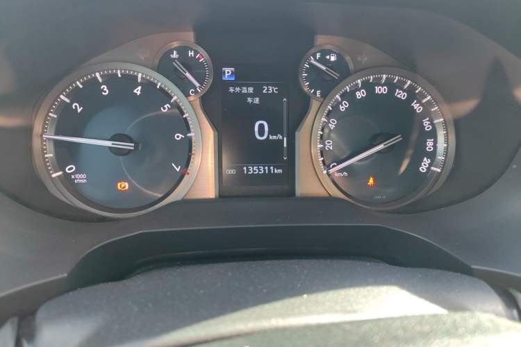 Used Toyota Prado 2018 3.5L Automatic TX-L with Rear-Mounted Spare Tire Odometer Close Up