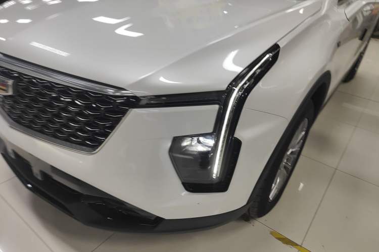 Used Cadillac XT4 2024 28T Two-Wheel-Drive Luxury Version
