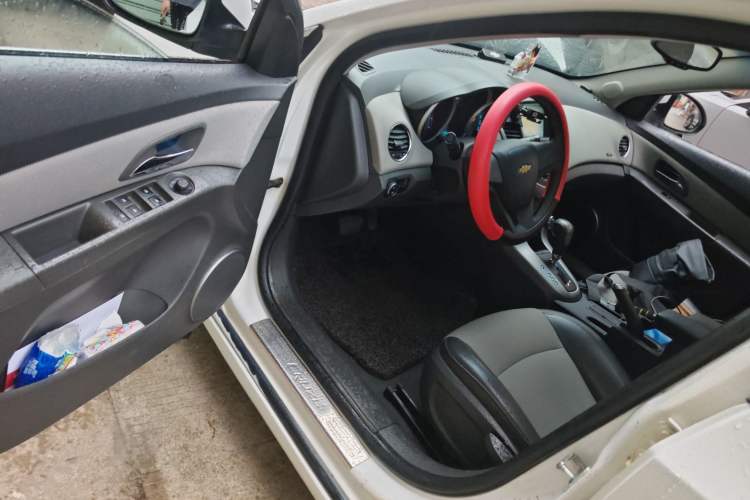 Used Chevrolet Cruze 2013 1.8L SE WTCC Edition AT
