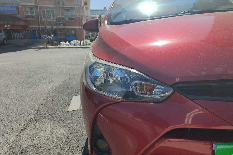 Used Toyota YARiS L Zhi Xiang 2017 1.5E CVT Dynamic Edition Right Front Headlight