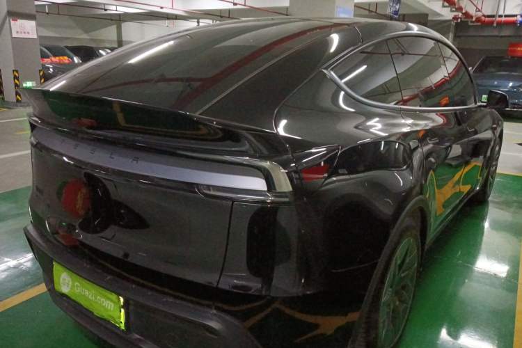 Used Tesla Model Y L 2025 Model Long-Range All-Wheel-Drive Version Rear Right 45 Deg