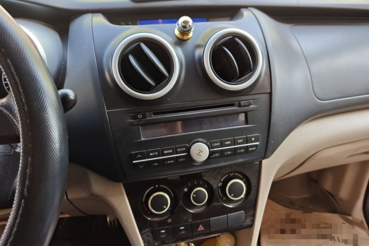 Used CHANGAN KAICHENG Ounuo S 2012 1.5L Elite Version
