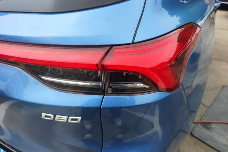 Used SAIC MAXUS D60 2019 1.5T Automatic Prestige 7-Seater Right Rear Taillight