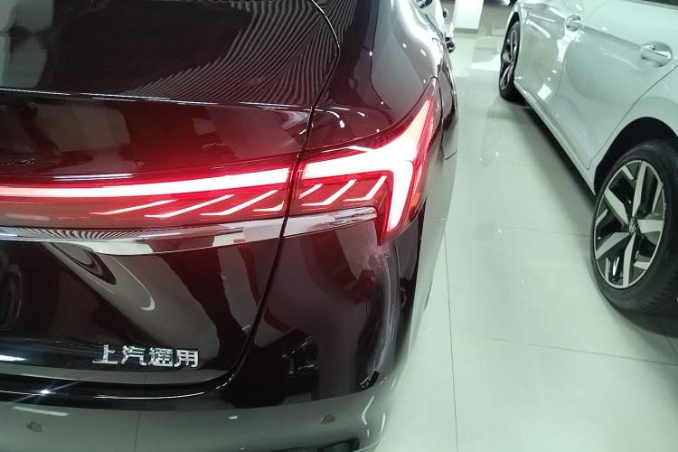 Used Buick LaCrosse 2024 28T Luxury Edition