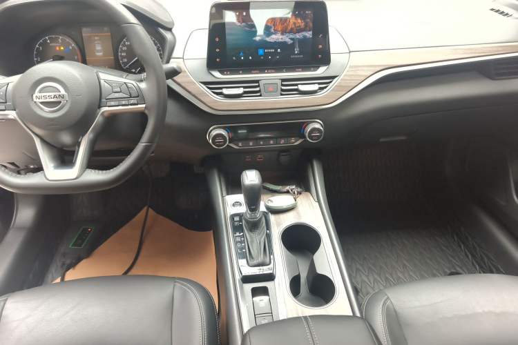 Used Nissan Teana 2021 2.0L XL Comfort Edition Audio And AC Panel