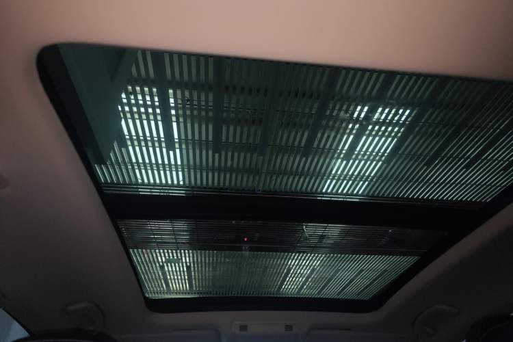 Used Volkswagen Phideon 2018 Revised Version 380TSI Two-Wheel Drive Business Edition Headliner