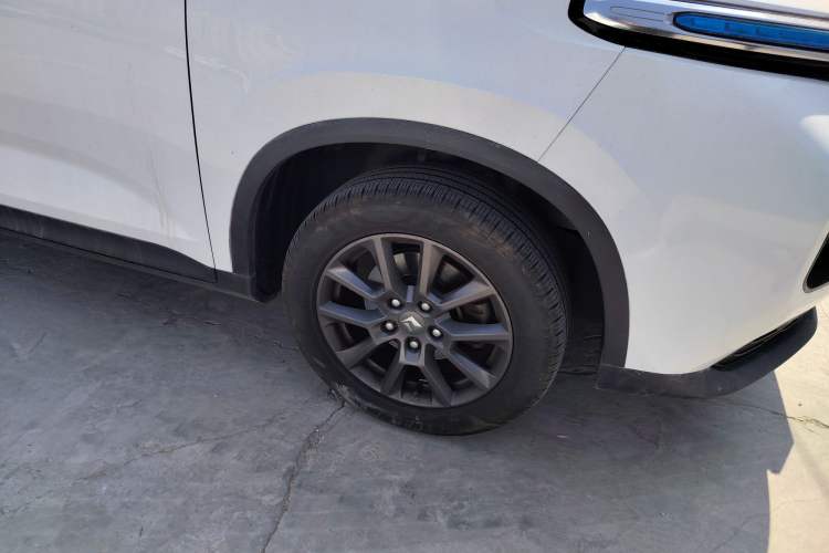 Used Baojun RM-5 2019 1.5L Manual Elite Edition with 24-hour Online Service 5 Seats