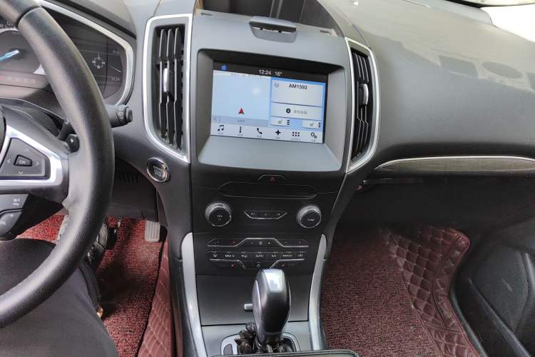 Used Ford Edge 2015 2.0T GTDi 4x4 High-Grade Model
