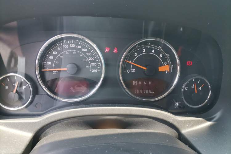 Used Jeep Compass 2014 2.4L four-wheel drive luxury version
