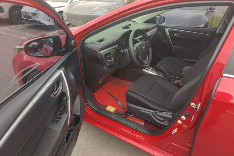 Used Toyota Corolla 2014 1.6L CVT GL-i
