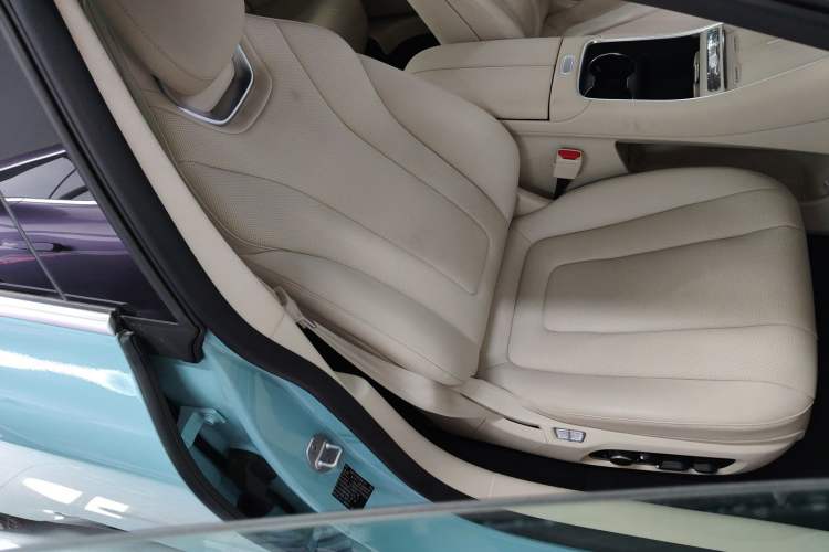 Used Hima Luxeed S7 2024 Ultra Four-Wheel Drive Flagship Edition Right Front Seat