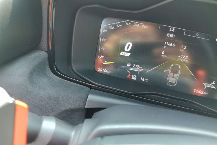 Used Lynk & Co 02 Hatchback 2021 2.0TD Halo Driving Control Kit Edition
