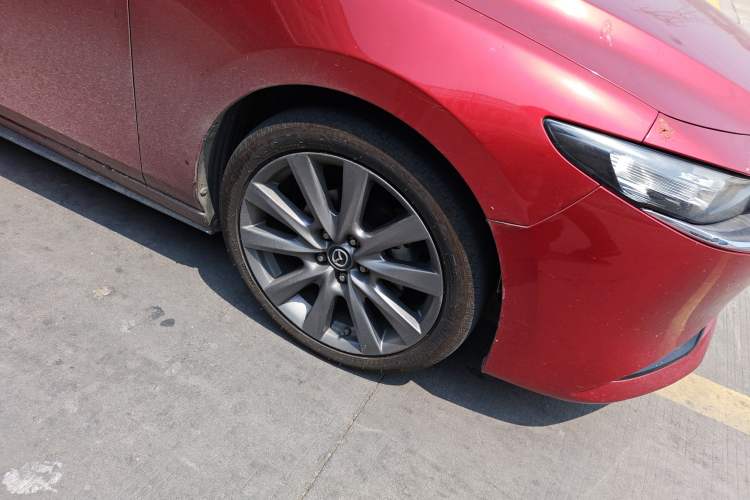 Used Mazda 3 Axela 2021 2.0L Automatic ZhiXuan Edition Right Front Wheel Hub