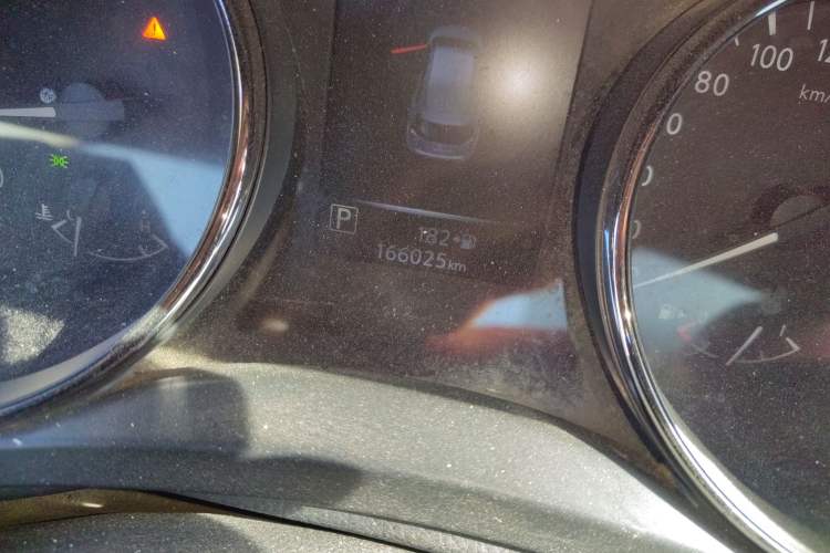 Used Nissan X-Trail 2019 2.0L CVT Smart Connect Comfort Edition 2WD Odometer Close Up