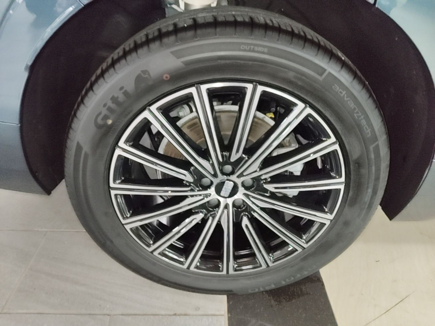 Geely Galaxy M9 2025 Model 230km Two-Wheel-Drive Exploration Edition — снимка 11