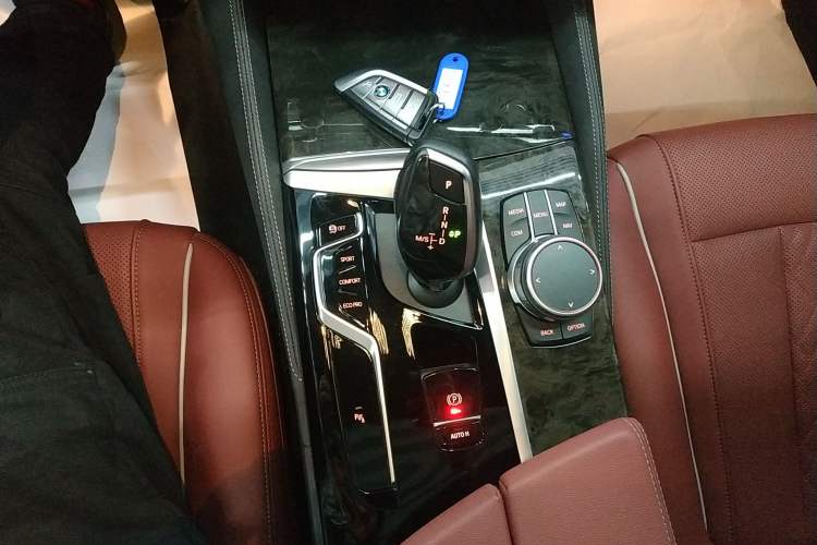 Used BMW 5 Series 2022 Second Facelift 525Li M Sport Package
