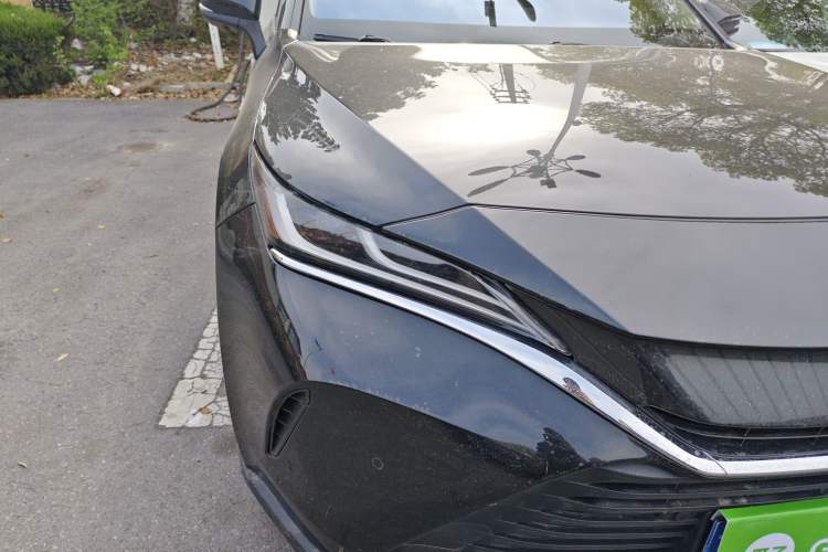 Used Toyota Harrier 2022 Dual-Engine 2.5L CVT Four-Wheel Drive Luxury Edition Right Front Headlight