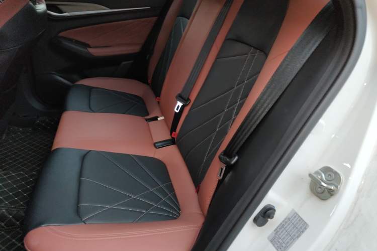 Used CHANGAN Eado 2022 PLUS Blue Whale NE 1.4T GDI DCT Prestige Edition
