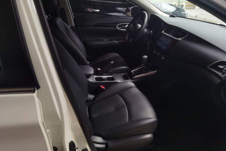 Used Nissan Sylphy 2022 Classic 1.6XL CVT Luxury Edition Right Front Seat