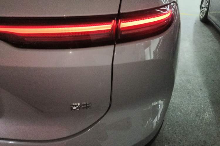 Used Nio ES6 2024 75 kWh
