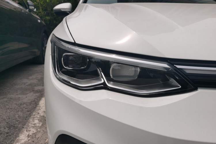 Used Volkswagen Golf 2021 280TSI DSG Pro Right Front Headlight