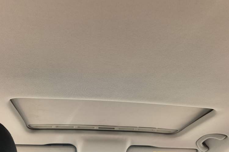 Used Volkswagen Santana 2015 1.6L Manual Comfort Edition
