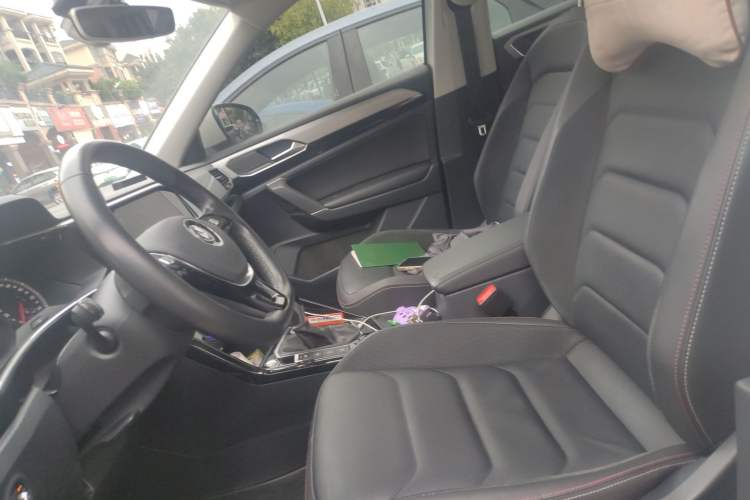 Used Volkswagen Tayron 2020 330TSI Two-Wheel Drive Luxury Smart Connectivity Version